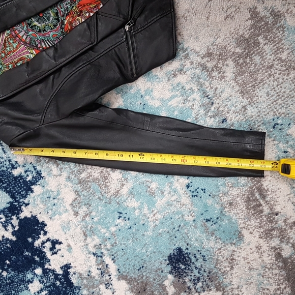 BanoEEMee Genuine leather jacket - Picture 11 of 12